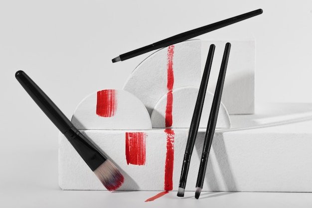 Clear Mascara or Black Mascara: Which Reigns Supreme?