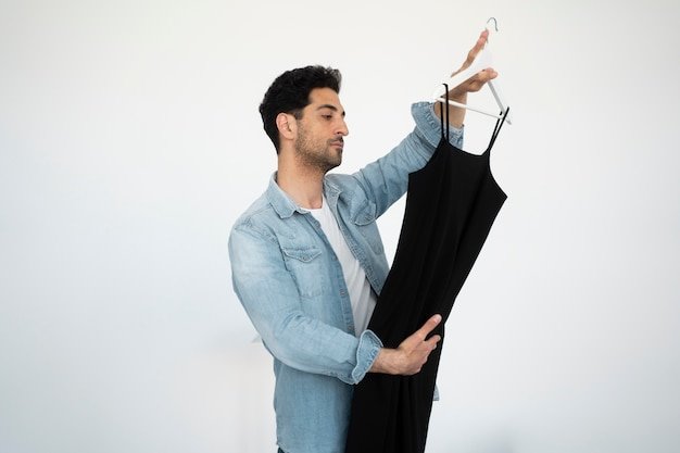 How Much Should You Value Others’ Opinions About Your Fashion Choices?