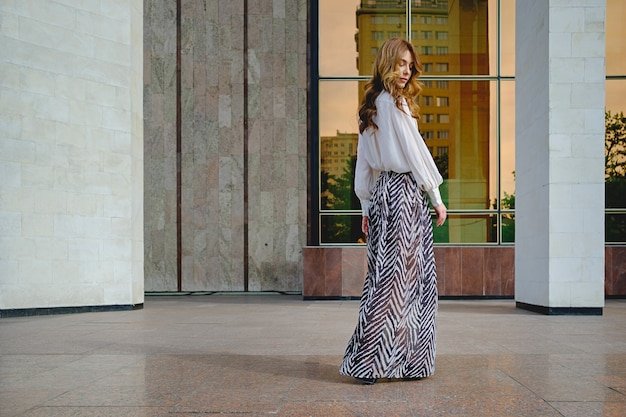 Styling Flared Pants – Expert Tips and Three Chic Variations