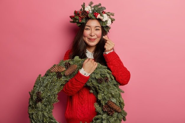 “Stylish and Seasonal: Must-Have Christmas Outfits for a Fabulous Holiday”